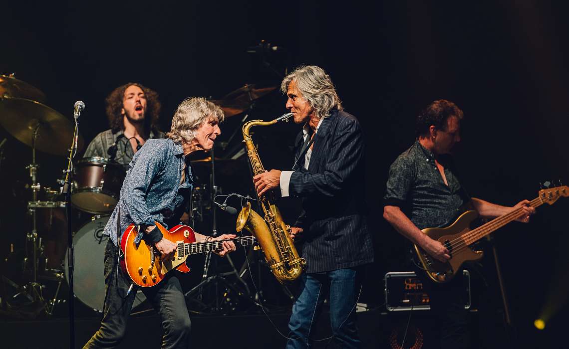 The Dire Straits Experience